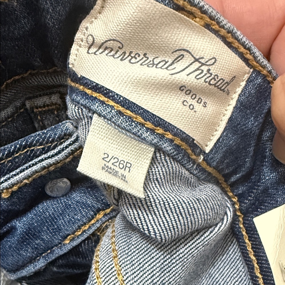 Universal Thread Medium Blue High Rise Jeans NWT - image 10
